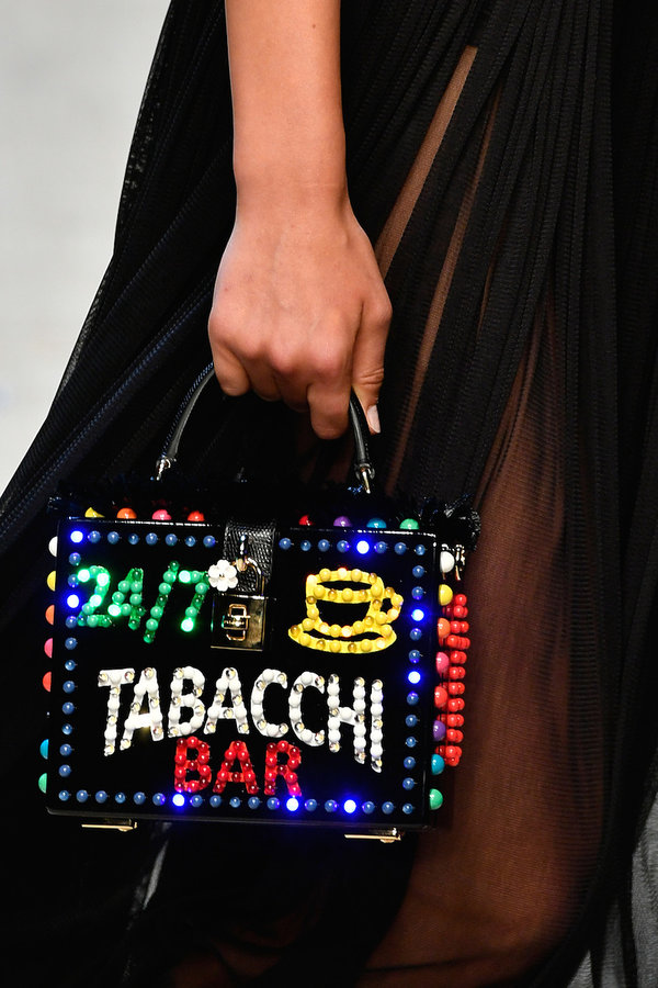 torba-dolce-gabbana-na-wiosne-2017-380874-GALLERY600-1a36c6b