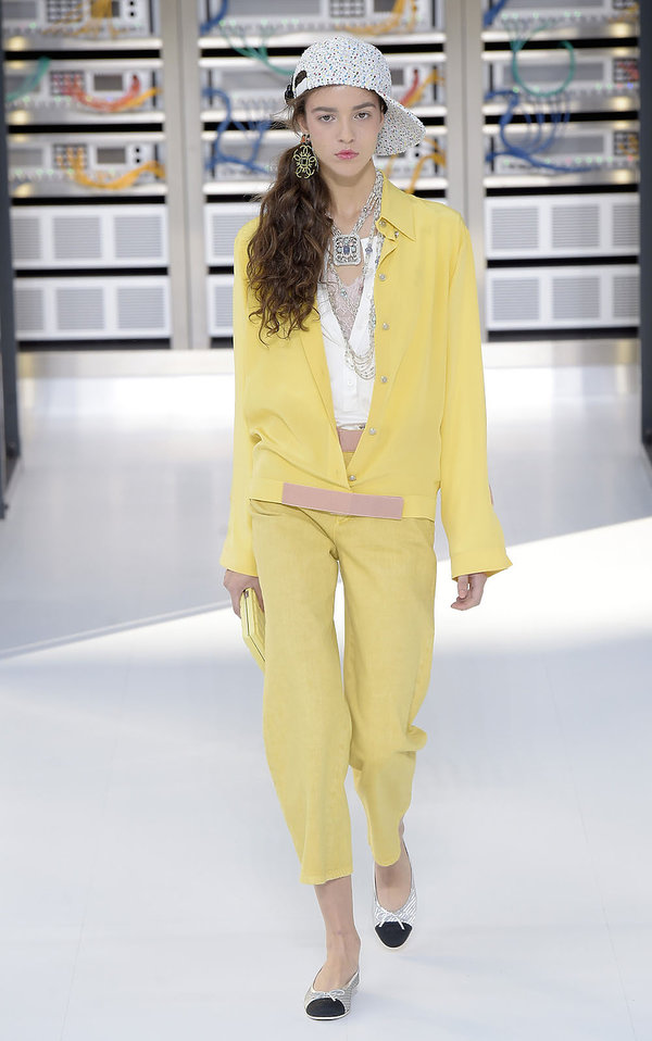 pokaz-kolekcji-chanel-na-wiosne-2017-381817-GALLERY600-a91e35c