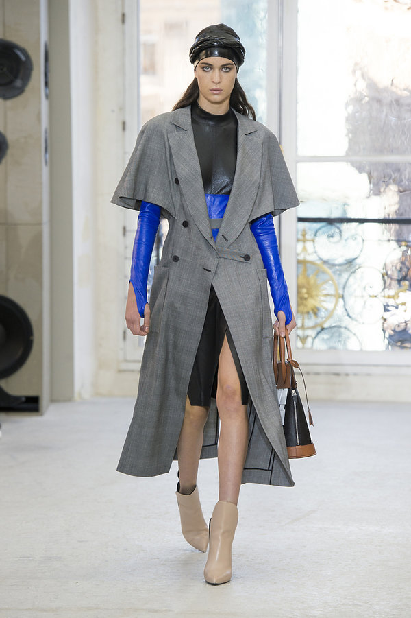 pokaz-louis-vuitton-na-wiosne-2017-382135-GALLERY600-33832cc