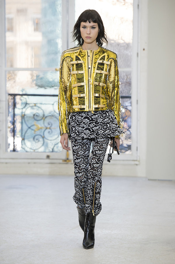 pokaz-louis-vuitton-na-wiosne-2017-382141-GALLERY600-77dbfcc