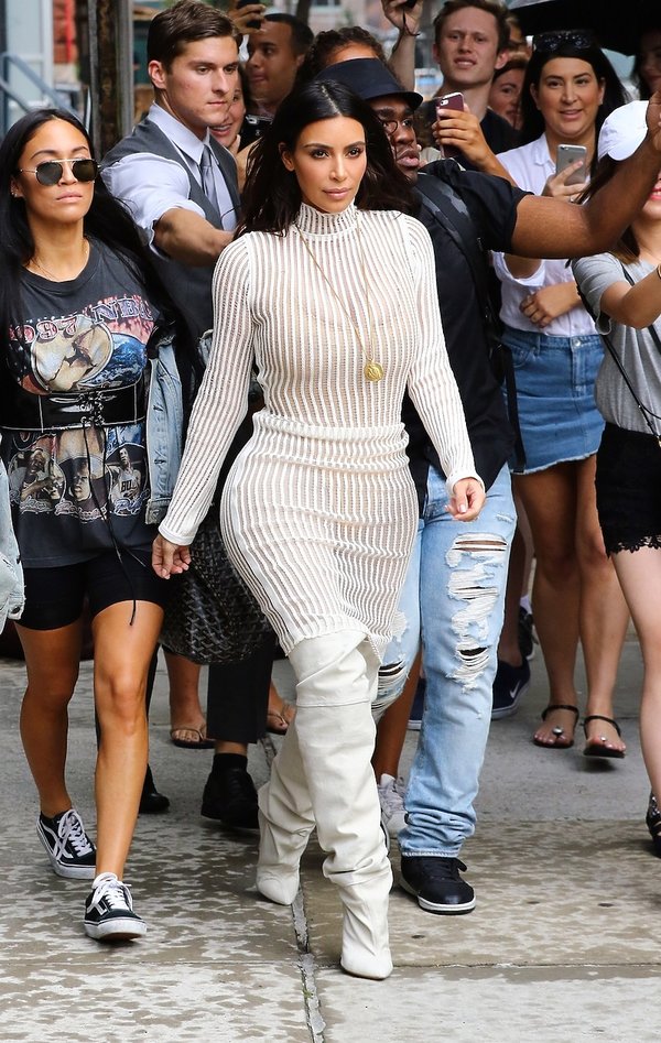 stylizacje-kim-kardashian-382382-GALLERY600-3dd8db4