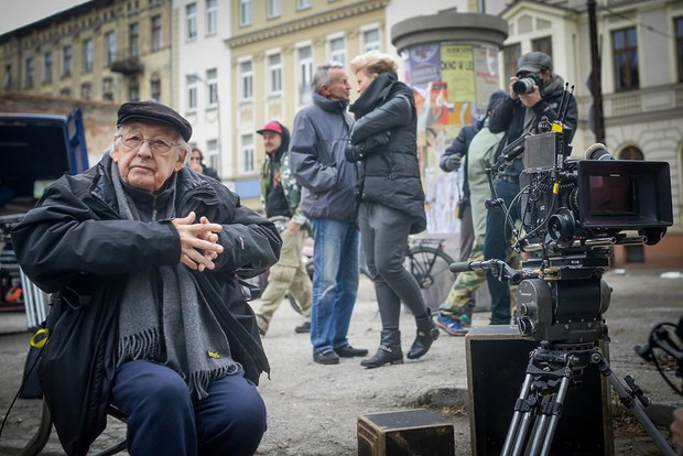 andrzej-wajda-na-planie-powidokow-383026-GALLERYBIG-03fa244