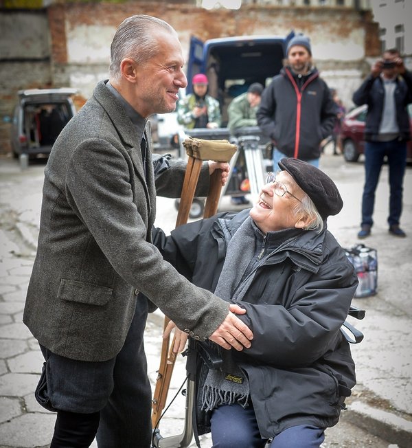 andrzej-wajda-na-planie-powidokow-383027-GALLERY600-f7f46e0