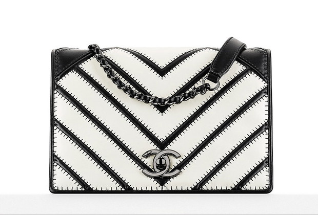 torebki-domu-mody-chanel-na-jesien-2016-384603-GALLERYBIG-27f4ac1
