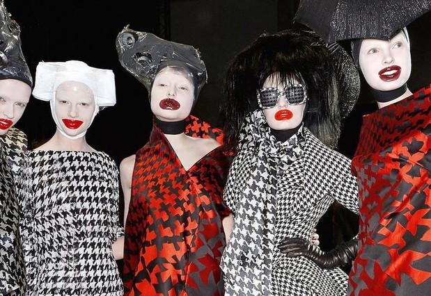 album-alexander-mcqueen-unseen-386452-GALLERYBIG-0fbe593