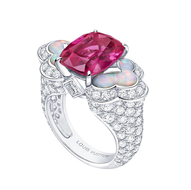louis-vuitton-kolekcja-bizuterii-blossom-high-jewellery-386486-GALLERYBIG-8734339