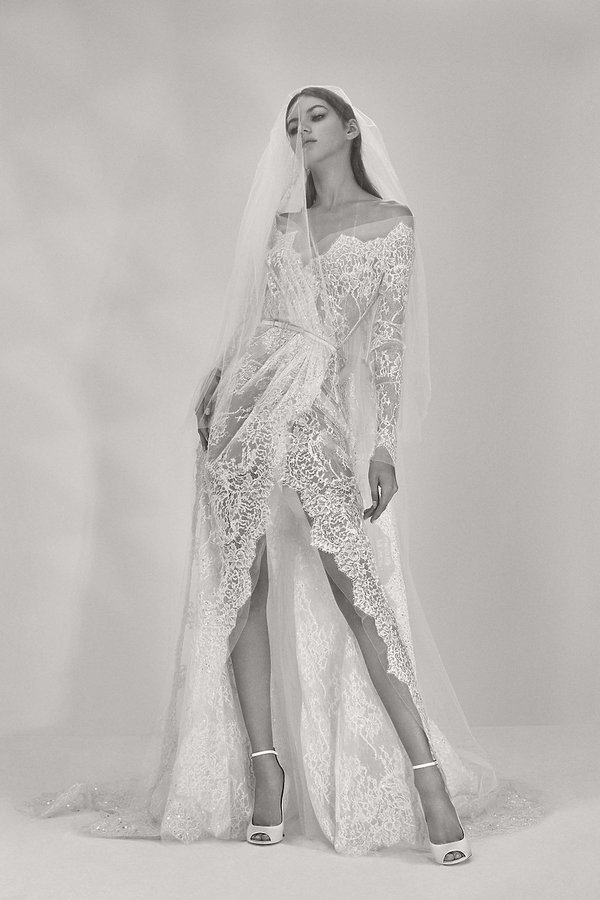 elie-saab-kolekcja-sukien-slubnych-na-jesien-2017-388010-GALLERY600-52590bc