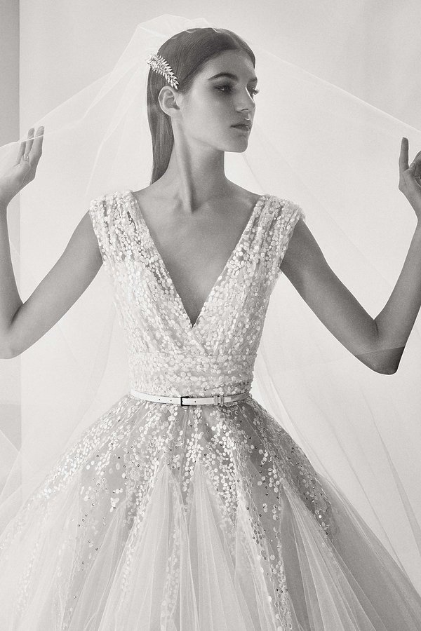 elie-saab-kolekcja-sukien-slubnych-na-jesien-2017-388015-GALLERY600-aa1c78d