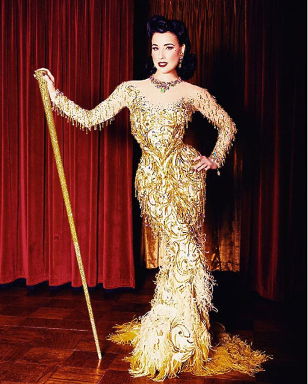 dita-von-teese-388587-GALLERY600-86b5cc2