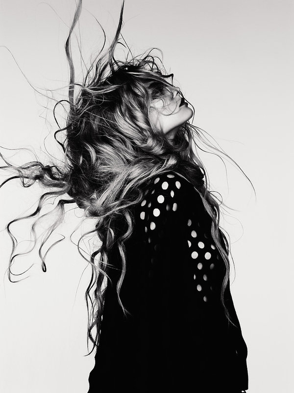 hair-by-sam-mcknight-najslynniejszy-fryzjer-swiata-sam-mcknight-wystawy-w-londynskim-somerset-house-389250-GALLERY600-0a31aa1