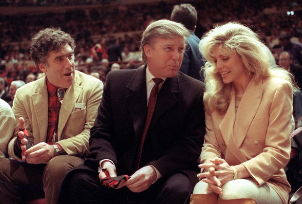 donald-trump-z-zona-marla-maples-na-meczu-footballowym-389812-GALLERYBIG-aa9192f