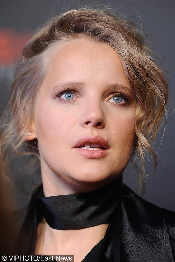 joanna-kulig-na-premierze-filmu-pitbull-niebezpieczne-kobiety-389900-GALLERY600-ae4f1d7