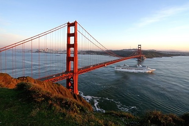 golden-gate-nad-ciesnina-o-tej-samej-nazwie-389895-GALLERYBIG-d1feceb