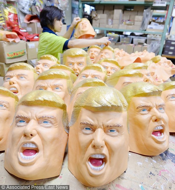maski-z-podobizna-donalda-trumpa-389991-GALLERY600-58d284f
