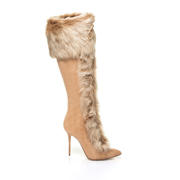 druga-kolekcja-butow-rihanny-dla-manolo-blahnika-390697-GALLERYBIG-39d0f1f
