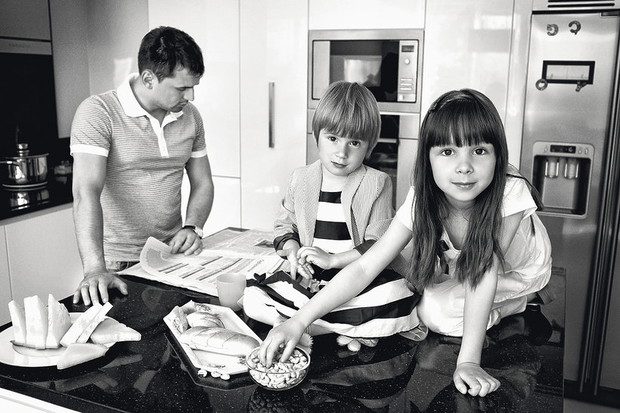 marta-kaczynska-marcin-dubieniecki-viva-2010-391814-GALLERYBIG-6e1176b