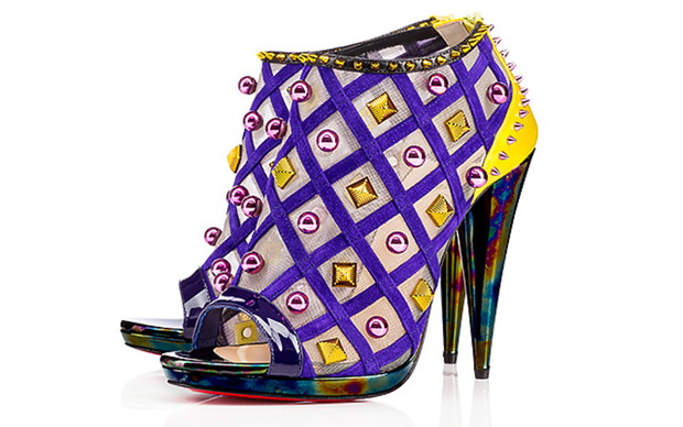 christian-louboutin-kolekcje-the-golden-age-na-jesien-i-zime-201617-393214-GALLERYBIG-4070103
