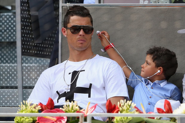 cristiano-ronaldo-cristiano-ronaldo-junior-real-madryt-394183-GALLERYBIG-1a3d1d0