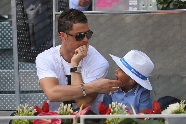 cristiano-ronaldo-cristiano-ronaldo-junior-real-madryt-394184-GALLERYBIG-3671e34