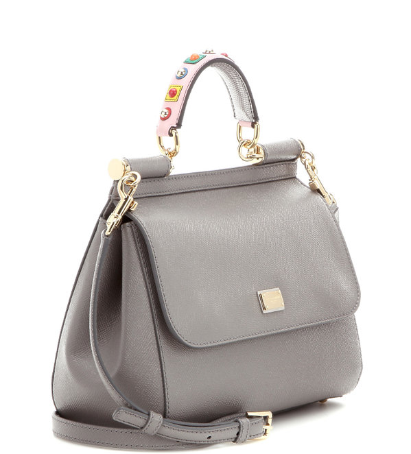 linia-dodatkow-dolce-gabbana-zaprojektowana-dla-sklepu-internetowego-mytheresacom-394204-GALLERY600-cedb166