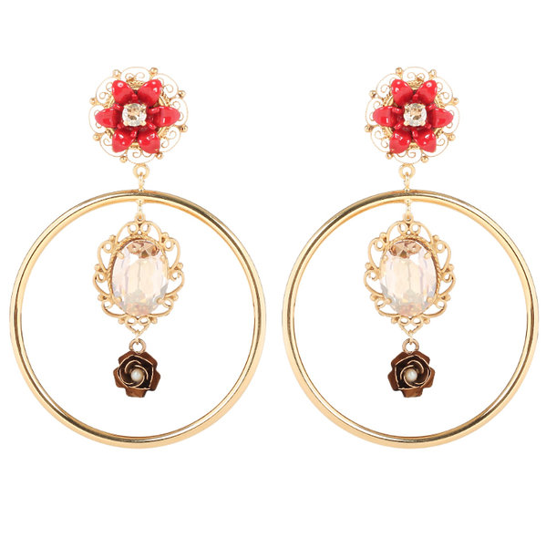 linia-dodatkow-dolce-gabbana-zaprojektowana-dla-sklepu-internetowego-mytheresacom-394212-GALLERY600-39be415