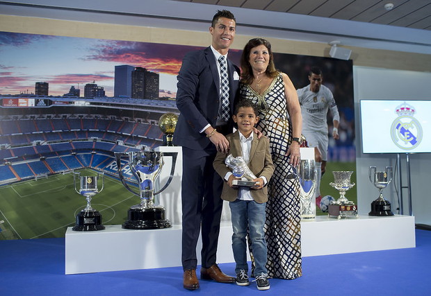 cristiano-ronaldo-dolores-dos-santos-matka-cristiano-ronaldo-cristiano-ronaldo-junior-394667-GALLERYBIG-fcee07c