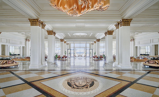 palazzo-versace-w-dubaju-394514-GALLERYBIG-53cbdc6