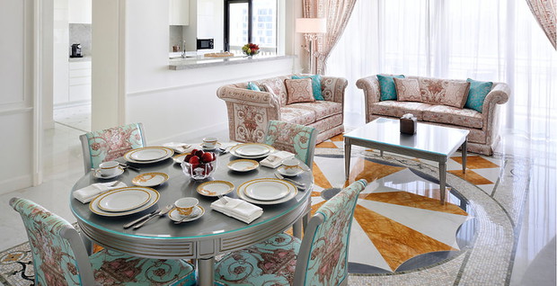 palazzo-versace-w-dubaju-394520-GALLERYBIG-fcee07c