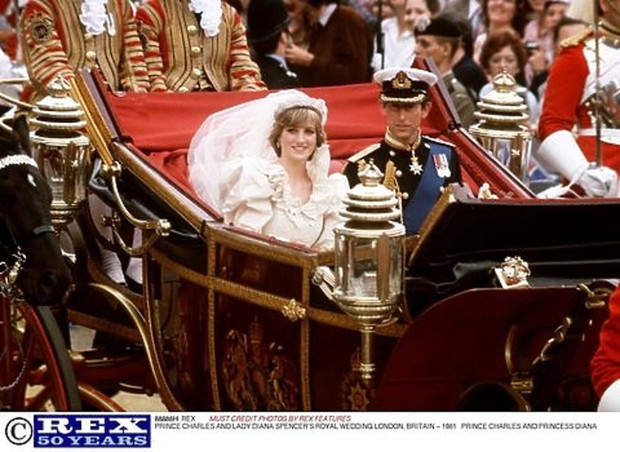 najpiekniejsze-sluby-gwiazd-lady-diana-395278-GALLERYBIG-71d170b