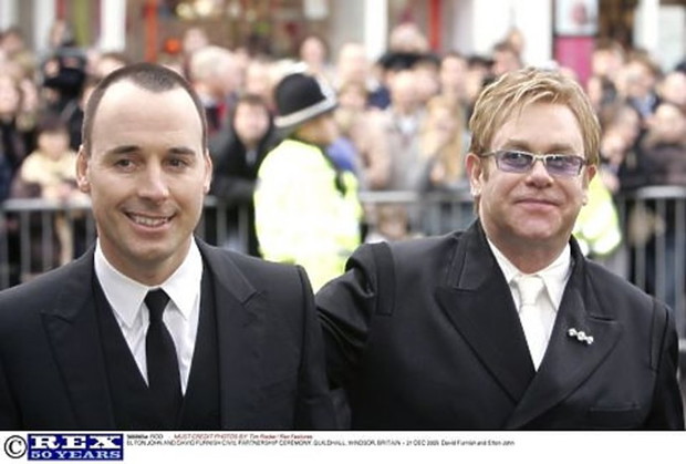najpiekniejsze-sluby-gwiazd-elton-john-395276-GALLERYBIG-b2a51e1