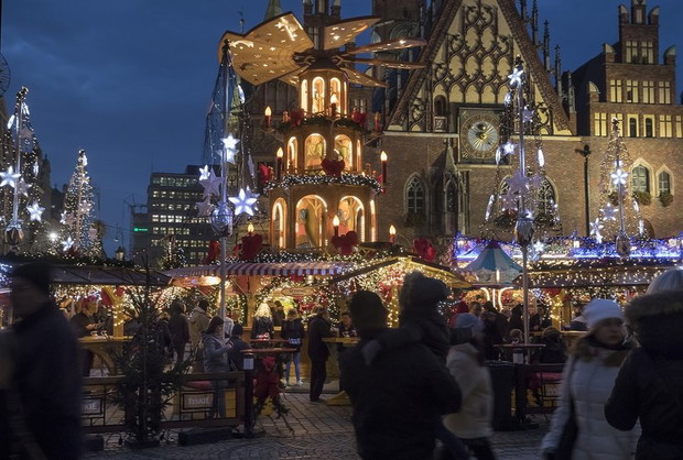 wroclaw-iluminacja-swiateczna-395333-GALLERYBIG-cda1e7d