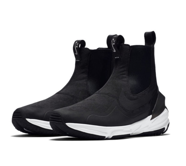 riccardo-tisci-zaprojektowal-buty-dla-firmy-nike-396742-GALLERYBIG-8715269