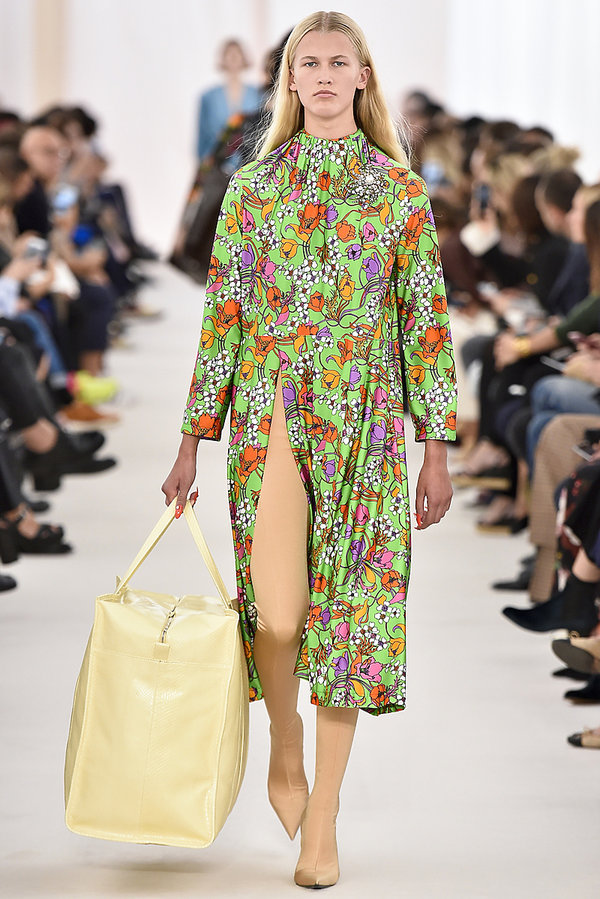 pokaz-balenciaga-wiosna-2017-399195-GALLERY600-f72837d