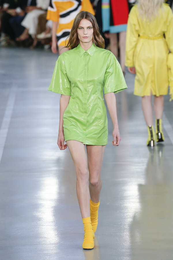 pokaz-emilio-pucci-wiosna-2017-399198-GALLERY600-6c17fcd