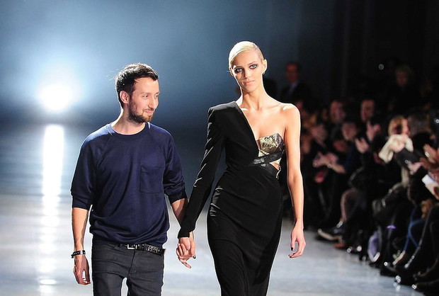 anja-rubik-anthony-vaccarello-347121-GALLERYBIG-410c0f3