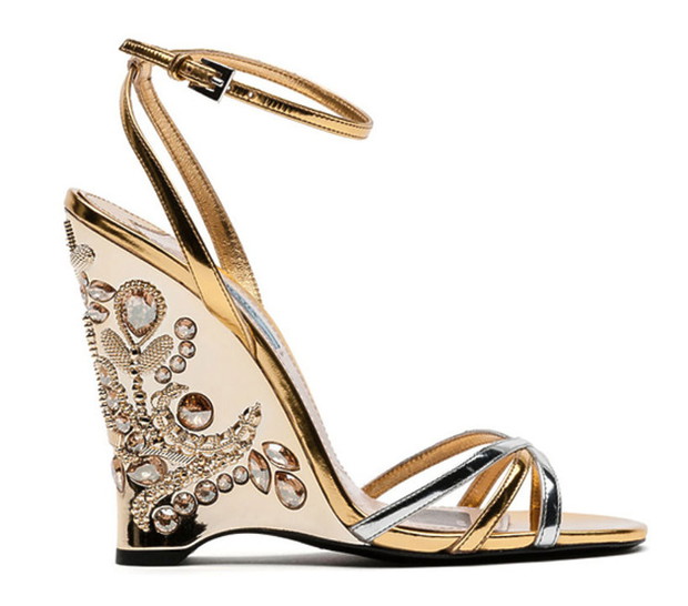 buty-marki-prada-400986-GALLERYBIG-bf3a52a