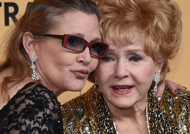 carrie-fisher-z-debbie-reynolds-401314-GALLERYBIG-98409d5