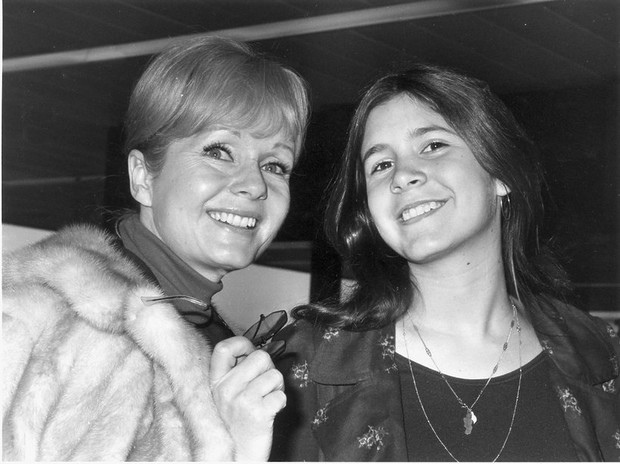 carrie-fisher-z-debbie-reynolds-401315-GALLERYBIG-38f0e4a