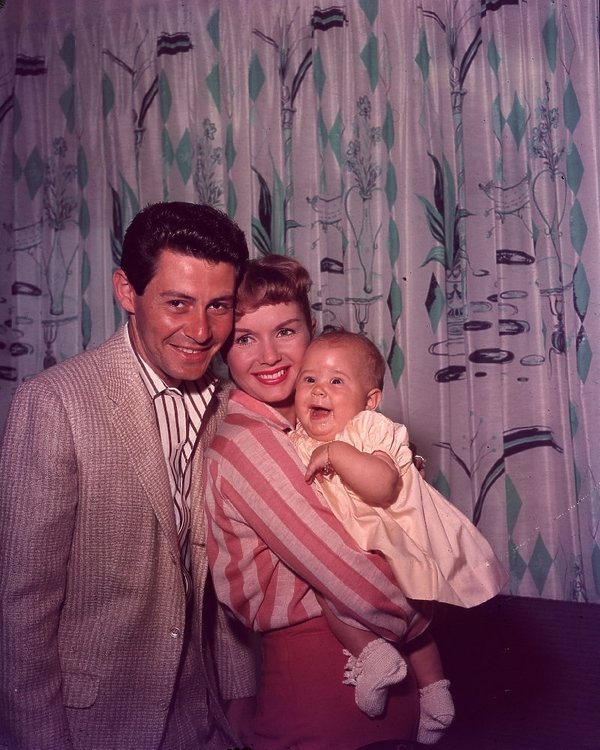 carrie-fisher-z-debbie-reynolds-401317-GALLERY600-bcf91c7