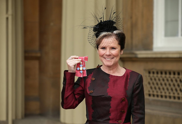 imelda-staunton-najlepiej-wychowana-2016-401098-GALLERYBIG-09851a5