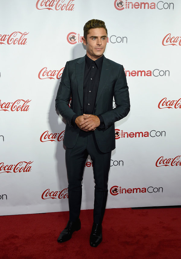 zac-efron-401491-GALLERY600-583c7a5