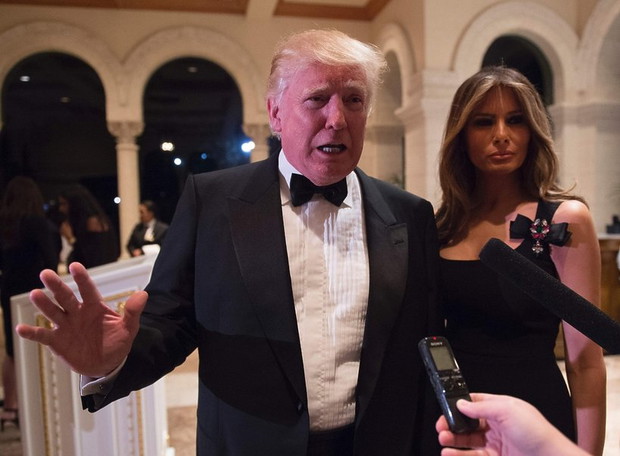 sylwester-u-donalda-trumpa-donald-trump-melania-trump-vivapl-402241-GALLERYBIG-8bc3b70