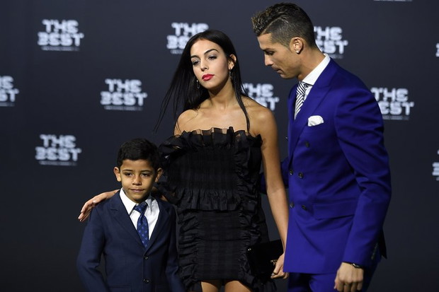 cristiano-ronaldo-georgina-rodriguez-cristiano-ronaldo-junior-403707-GALLERYBIG-8172d37