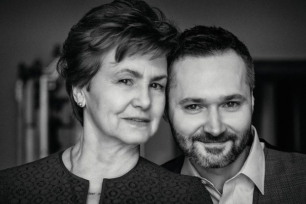 danuta-walesa-jaroslaw-walesa-403428-GALLERYBIG-4a00edf