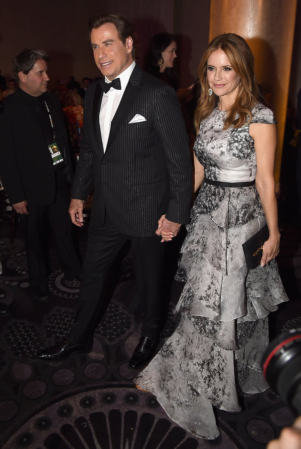 john-travolta-i-kelly-preston-zlote-globy-pary-na-zlotych-globach-403753-GALLERY600-dde4e9e