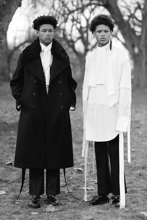 alexander-mcqueen-kolekcja-na-jesien-2017-405972-GALLERY600-ab8f13e