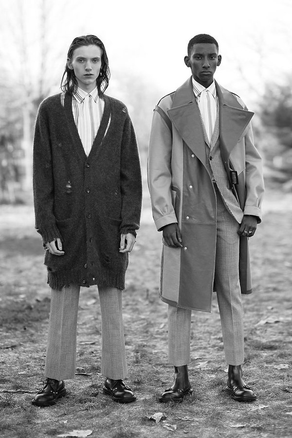 alexander-mcqueen-kolekcja-na-jesien-2017-405978-GALLERY600-1aa60f3
