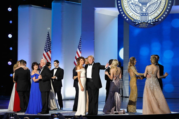 donald-trump-melania-trump-bal-inauguracyjny-trumpa-406825-GALLERYBIG-d6c8943