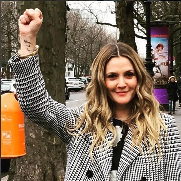 drew-barrymore-406881-GALLERY600-0e2c5ab