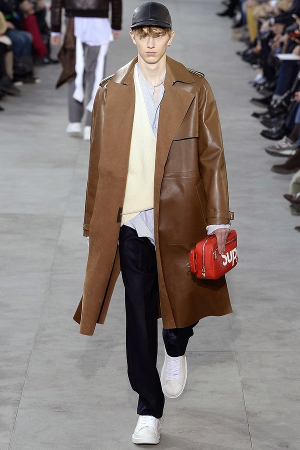 kolekcja-meska-luis-vuitton-x-supreme-na-jesien-2017-406398-GALLERY600-8b58248